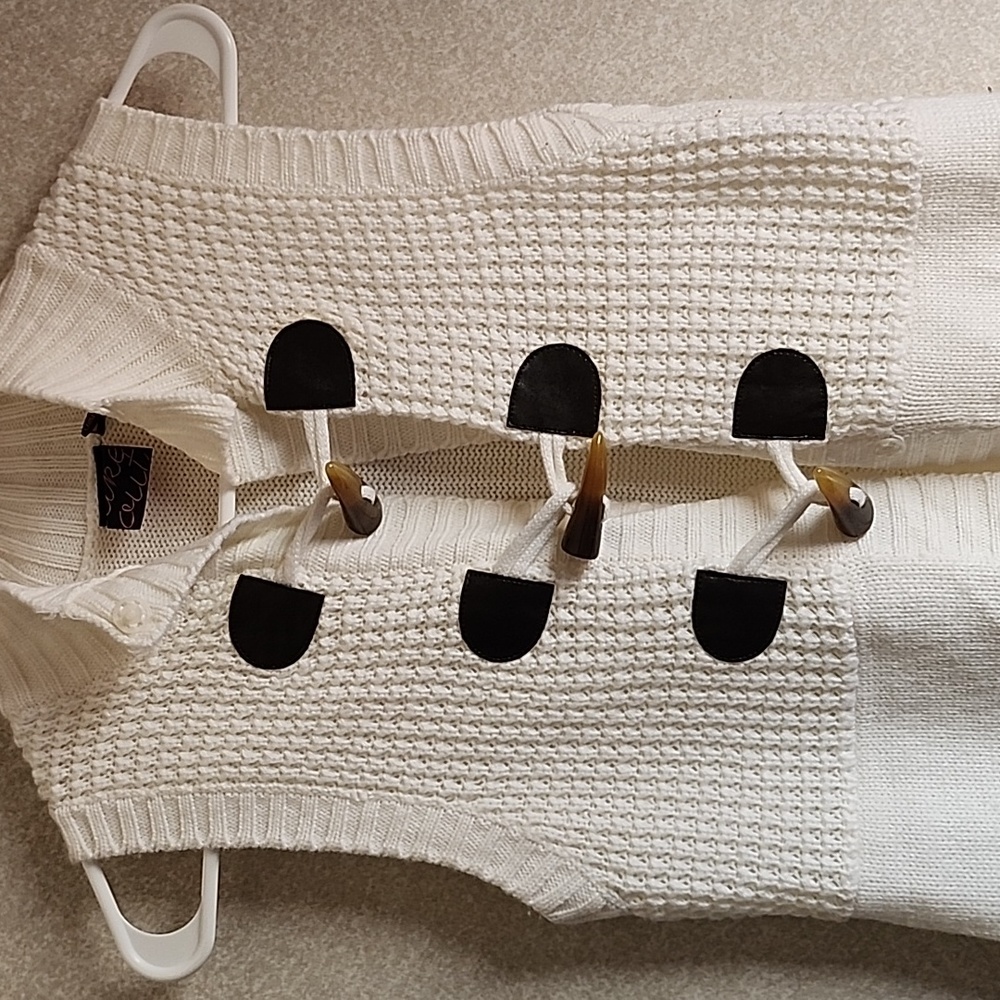 Sweater - Picture 4 of 7